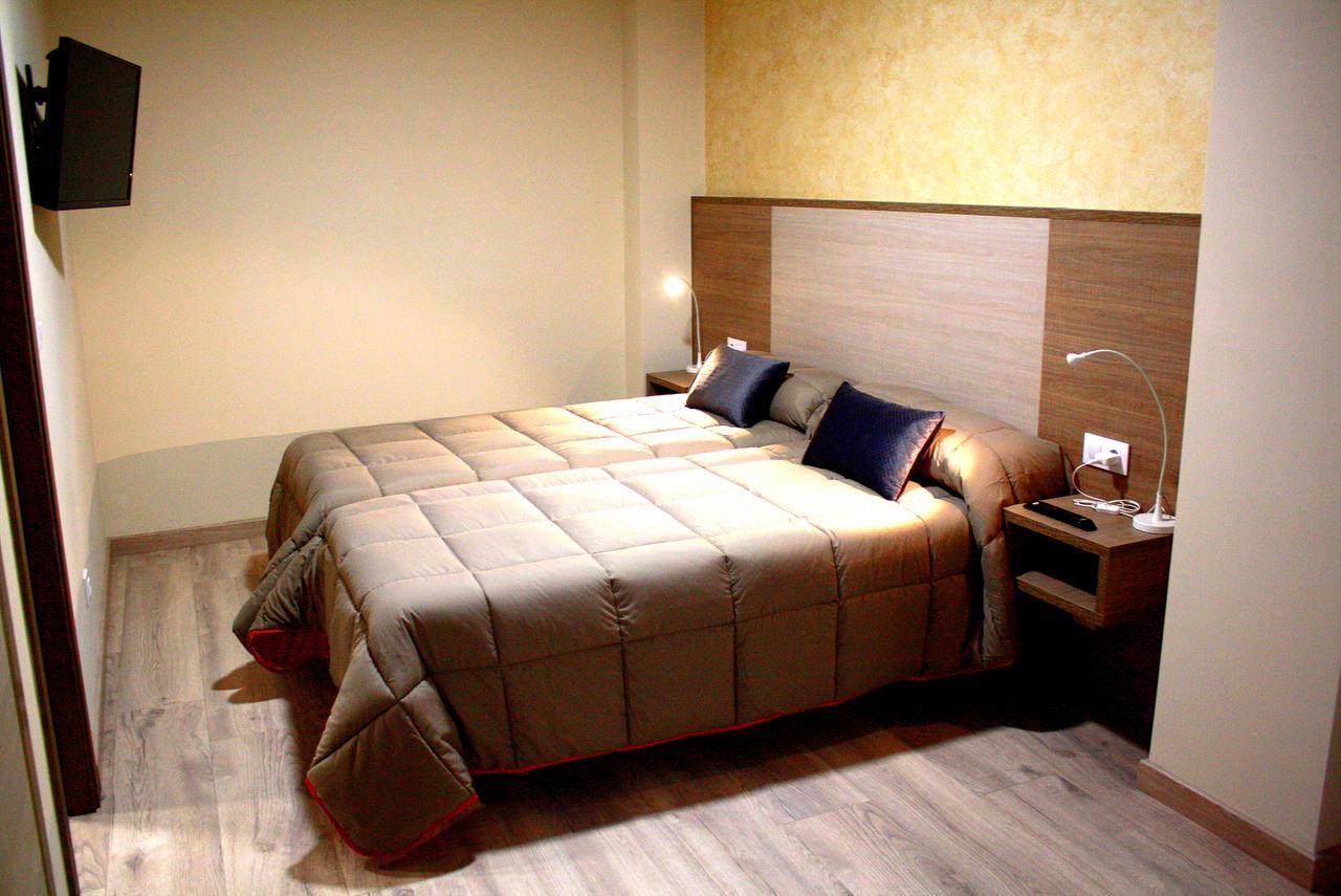 Hostal Oregar Hotel Santiago de Compostela Exterior photo